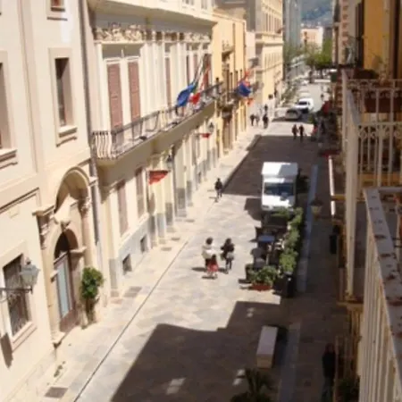 Garibaldi 92 Feriehus Trapani